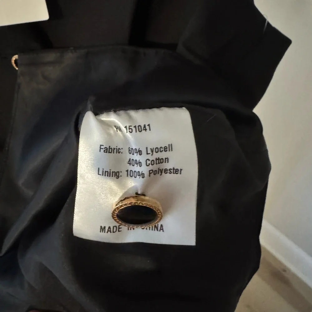 Few Moda o.p.t. Leandra Black Button-Up Vest